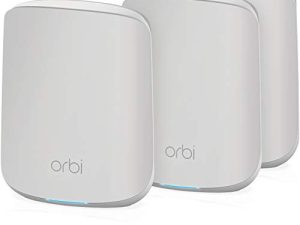 NETGEAR Orbi نظام واي فاي 6 شبكي مزدوج النطاق للمنزل أكبر حجمًا من أوربي (RBK353) - راوتر مع موسعين للقمر الصناعي | تغطية تصل إلى 5250 قدمًا مربعة وأكثر من 30 جهازًا | AX1800 WiFi 6 (تصل إلى 1.8 جيجابت في الثانية)