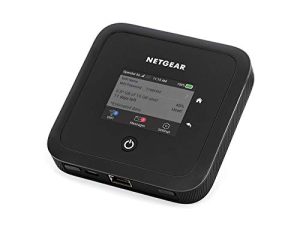 نقطة اتصال محمولة NETGEAR Nighthawk M5 5G مع WiFi 6 (MR5200) راوتر نقطة اتصال لاسلكي فائق السرعة 5G | يعمل بشكل أفضل مع AT&T و T-Mobile | توصل ما يصل إلى 32 جهازًا | شبكة لاسلكية آمنة في أي مكان