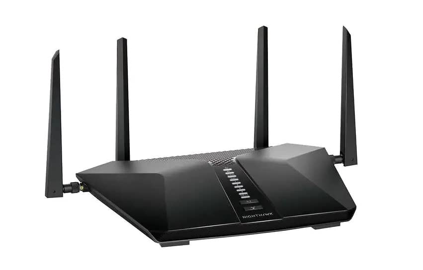 يشمل جهاز التوجيه Netgear Nighthawk AX5400 WiFi 6 مع أمان إنترنت متقدم لمدة عام واحد يشمل جهاز التوجيه Netgear Nighthawk AX5400 WiFi 6 مع أمان إنترنت متقدم لمدة عام واحد