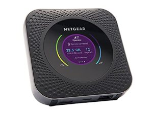 نقطة اتصال محمولة NETGEAR Nighthawk M1 4G LTE WiFi (MR1100-100NAS) - سرعة تصل إلى 1 جيجابت في الثانية ، تعمل بشكل أفضل مع AT&T و T-Mobile ، وتوصيل ما يصل إلى 20 جهازًا ، وشبكة لاسلكية آمنة في أي مكان